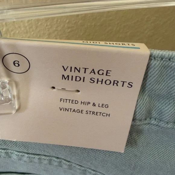 Universal Thread Mint Green Women's Midi Denim Shorts - Picture 4 of 5